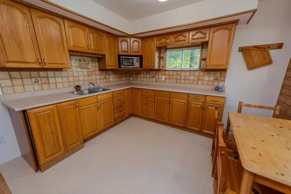 Rideau Lakes, ON K0G 1P0,2305E OPINICON RD