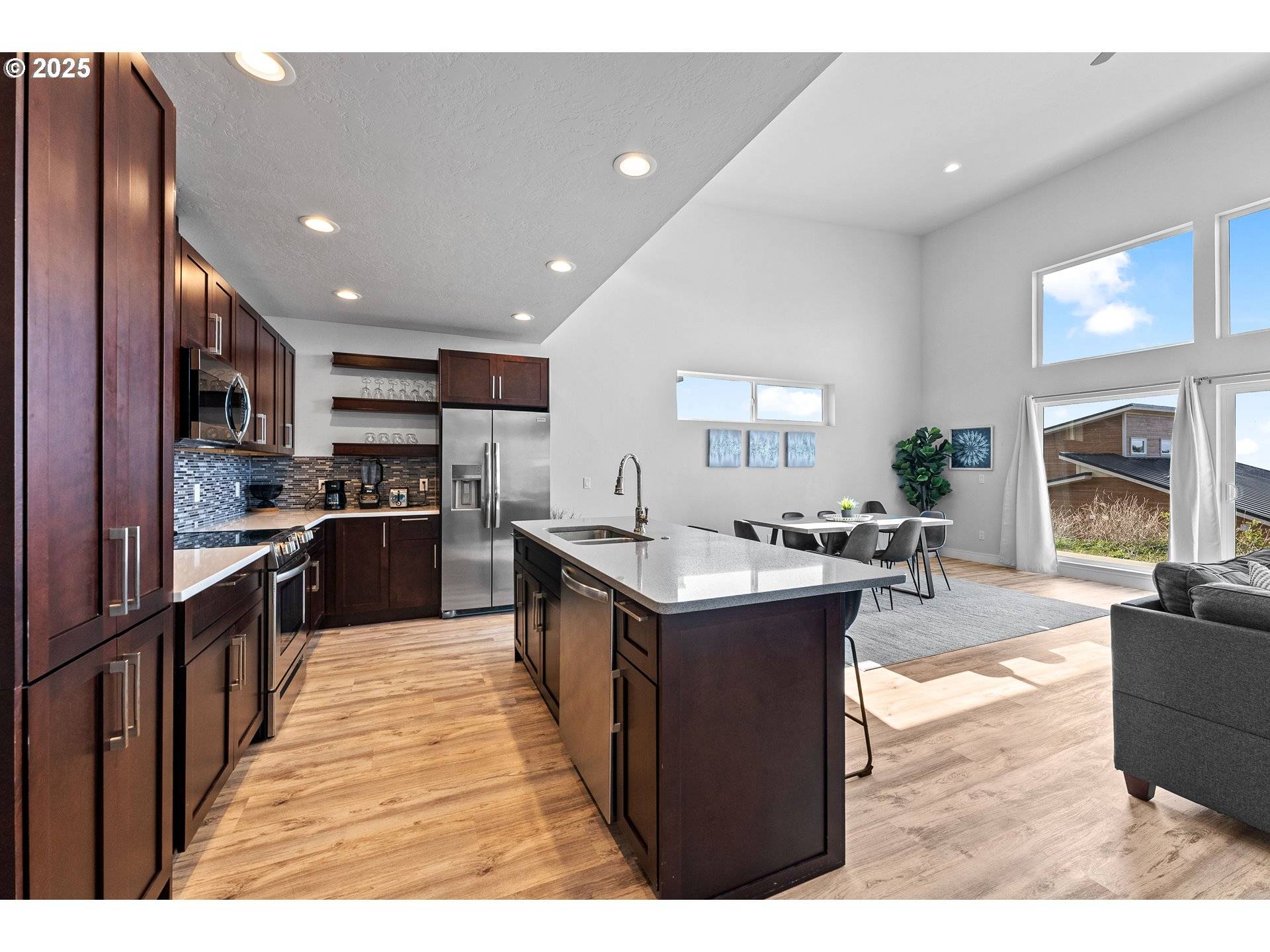 Gold Beach, OR 97444,30414 DRIFTWOOD DR