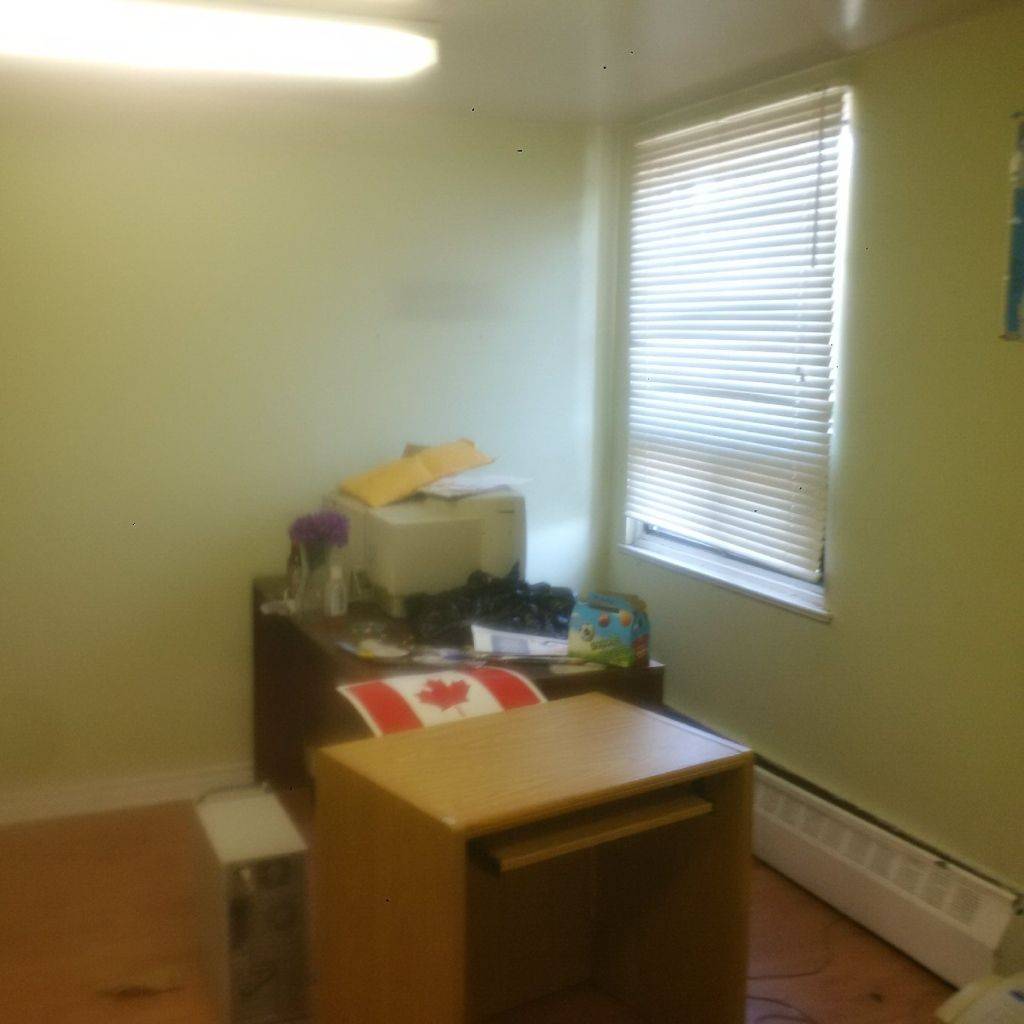 Toronto C06, ON M3H 1T3,365A Wilson AVE ##214
