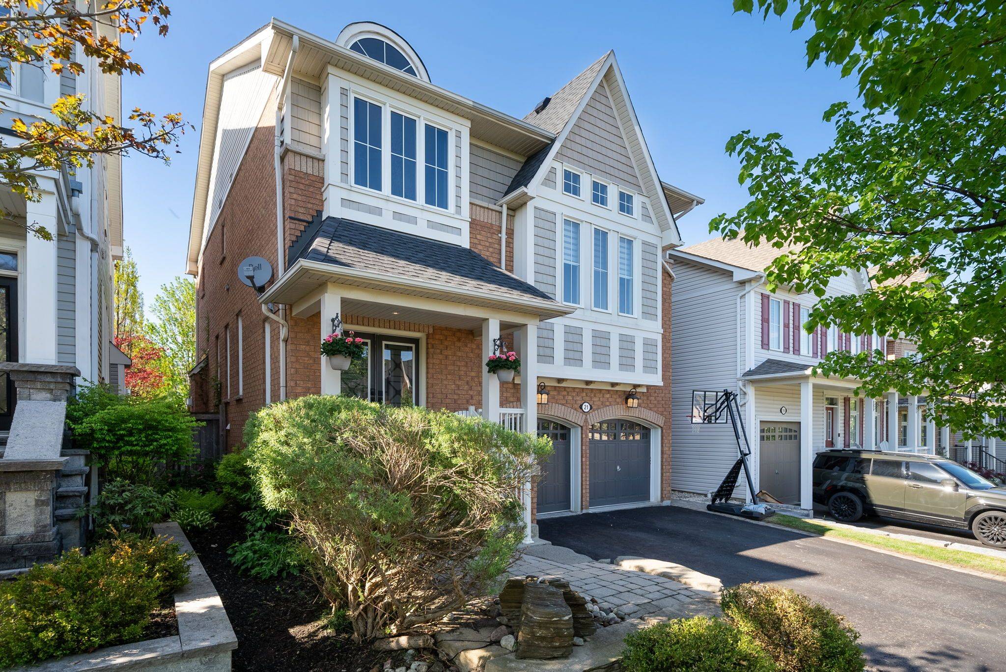Whitby, ON L1M 2N3,21 Eastgate CIR