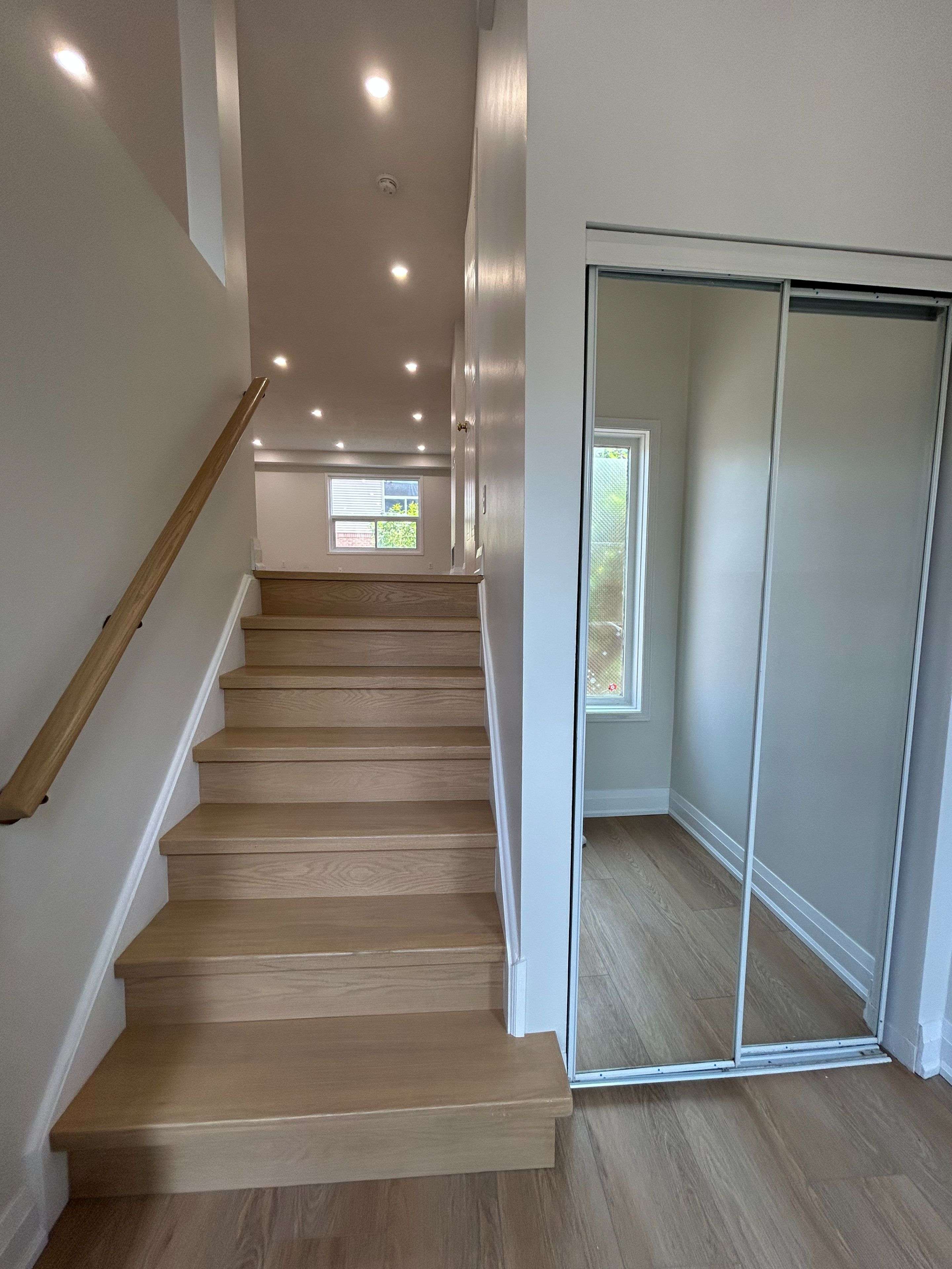 Oakville, ON L6M 3J3,1570 Reeves Gate #7