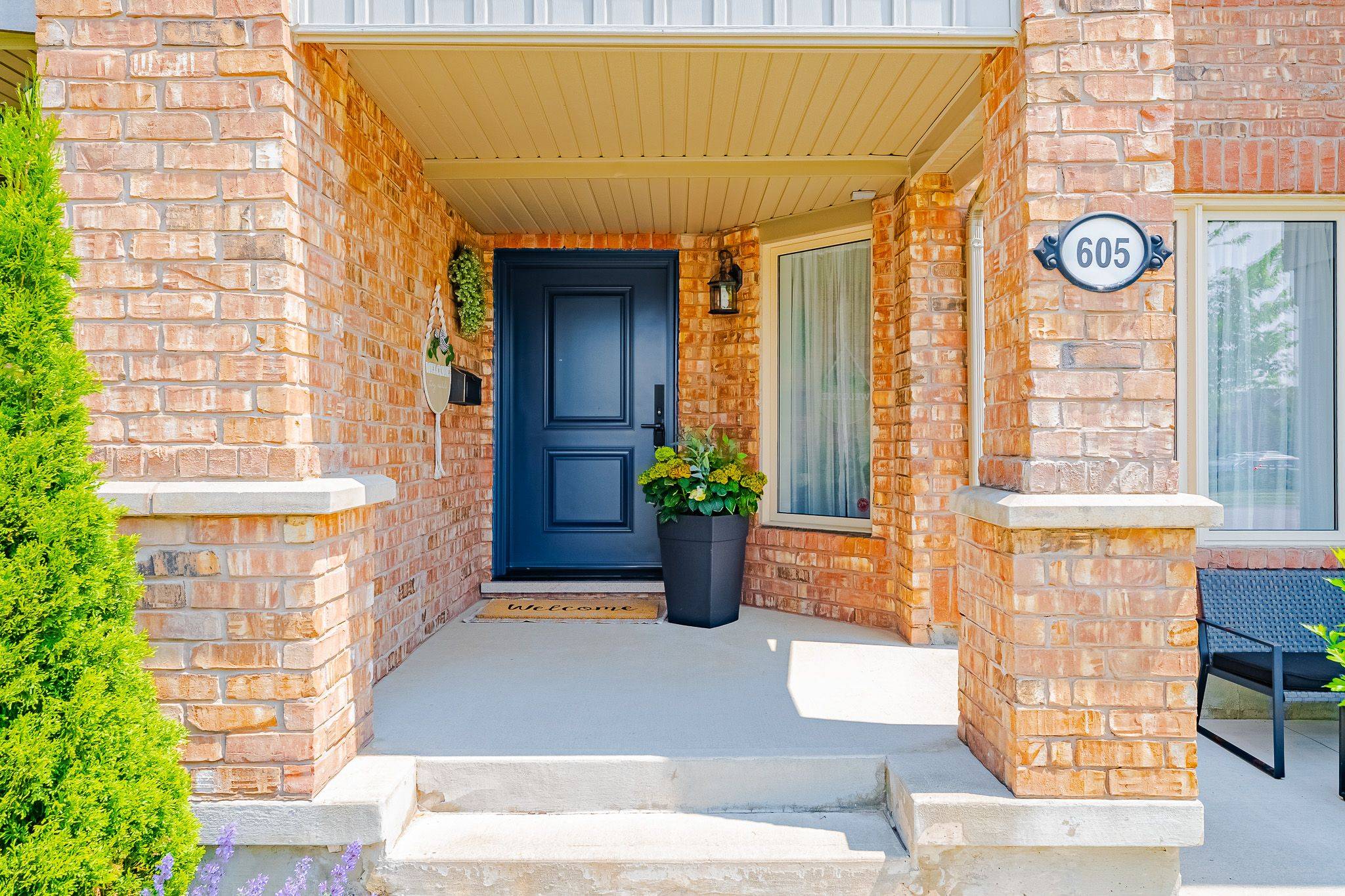 605 Scott BLVD, Milton, ON L9T 0P4