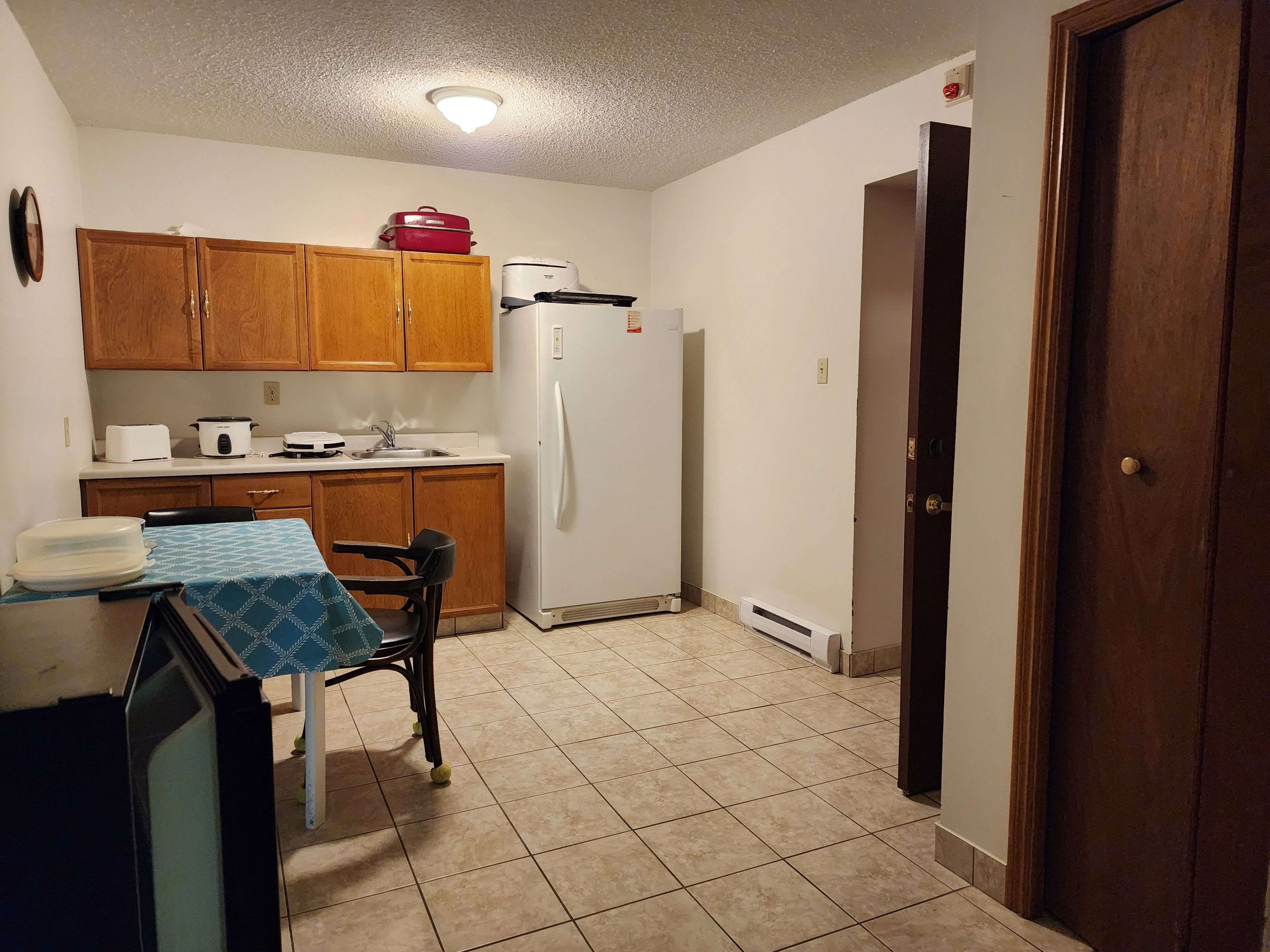 Kawartha Lakes, ON K9V 2N7,125 Mary ST W #6
