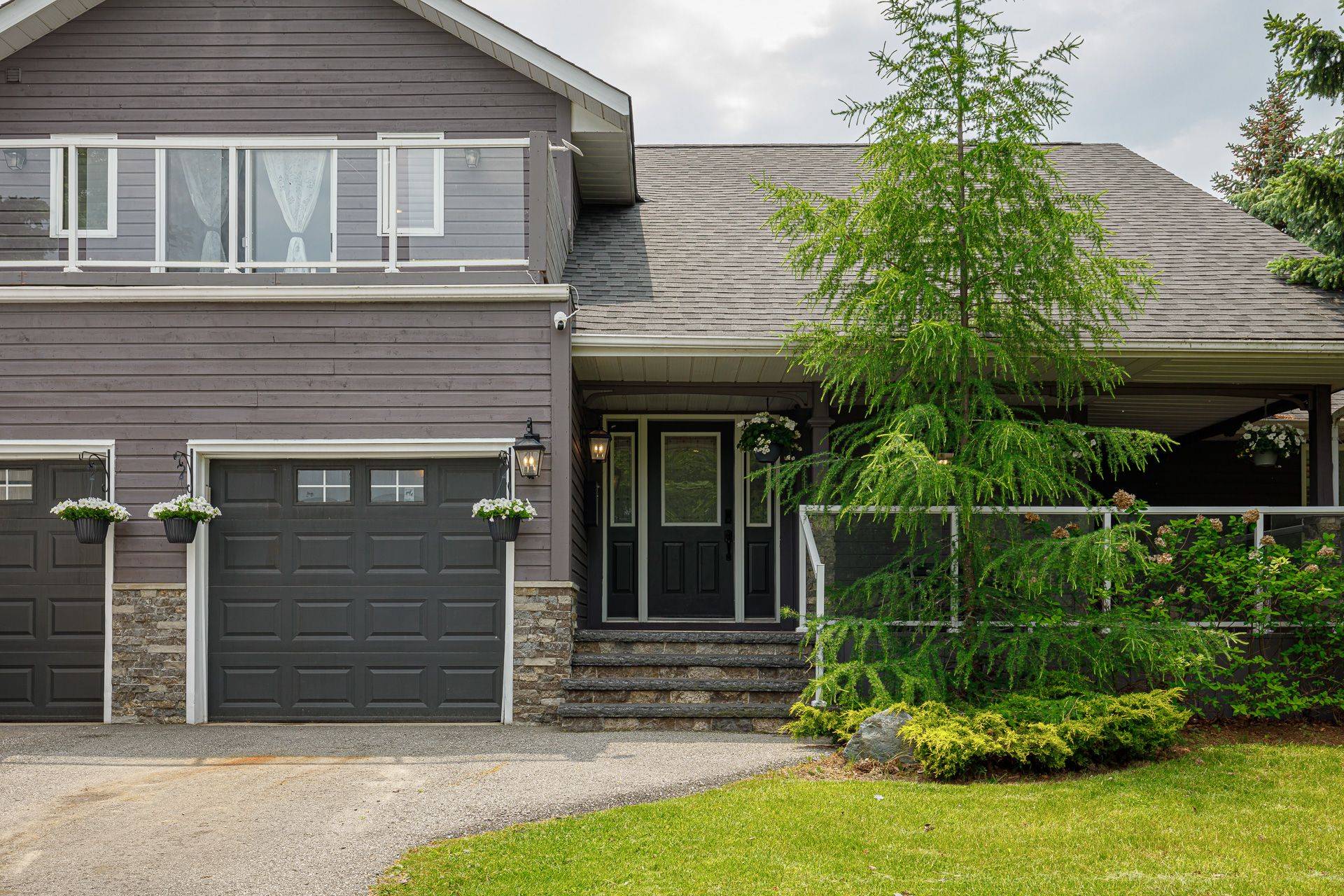 Blue Mountains, ON L9Y 0K7,136 Grand Cypress LN