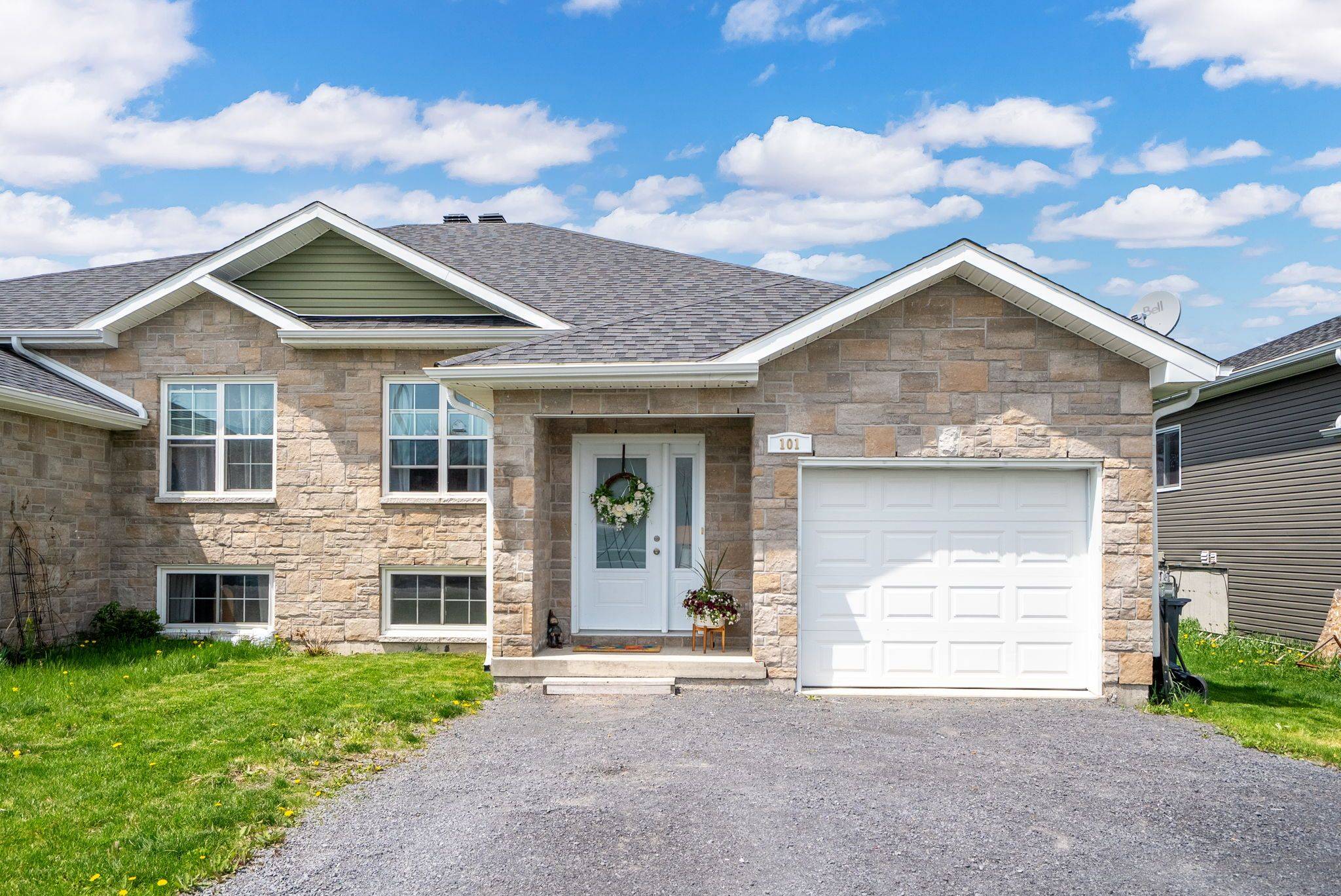 101 French AVE N, South Stormont, ON K0C 1P0