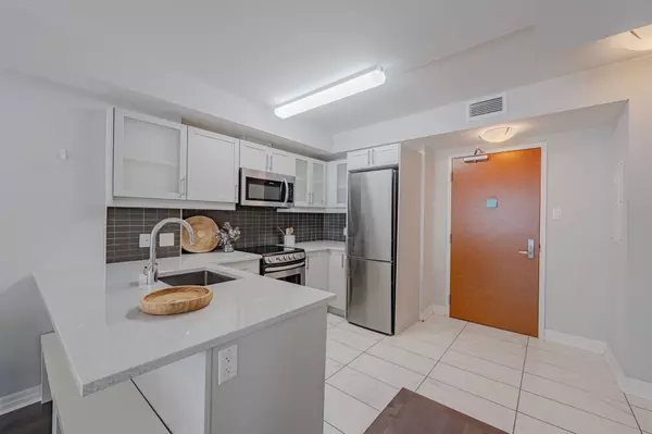 Lower Town - Sandy Hill, ON K1N 0B6,195 Besserer ST #1907