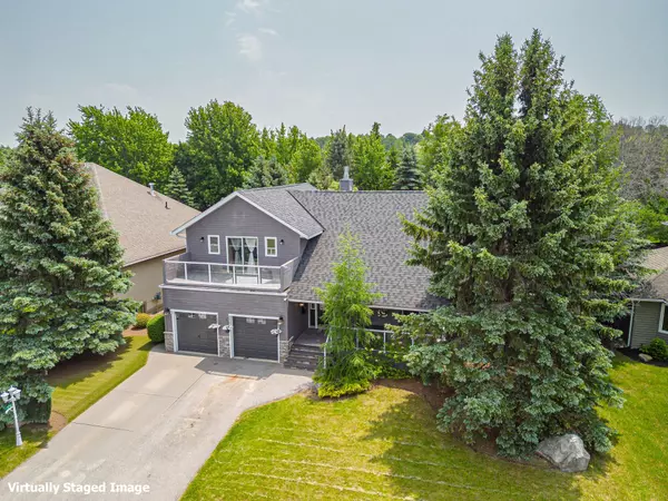 136 Grand Cypress LN, Blue Mountains, ON L9Y 0K7