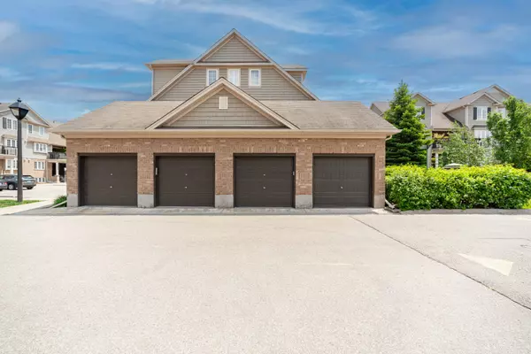 Guelph, ON N1E 0K4,15 Carere CRES #23B