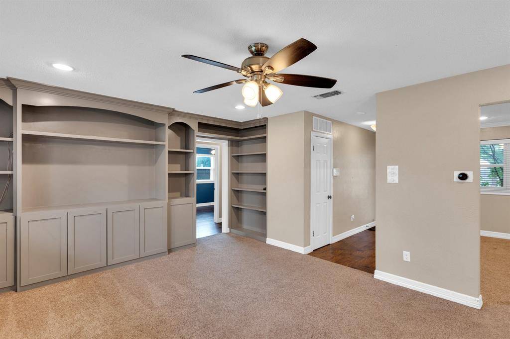 Hurst, TX 76053,804 Livingston Drive