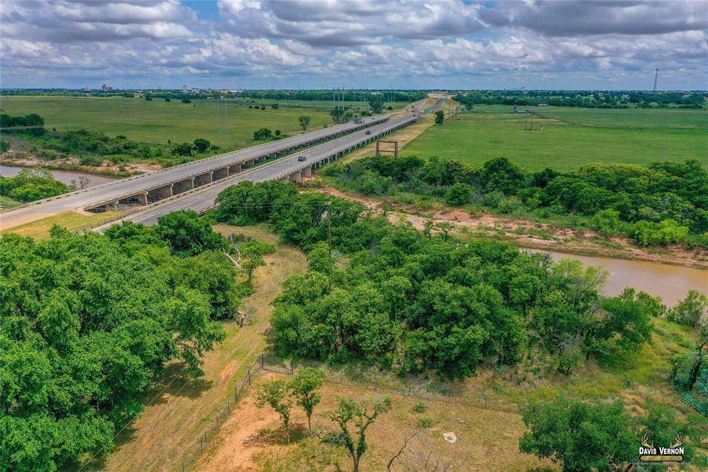Vernon, TX 76384,10525 US 287
