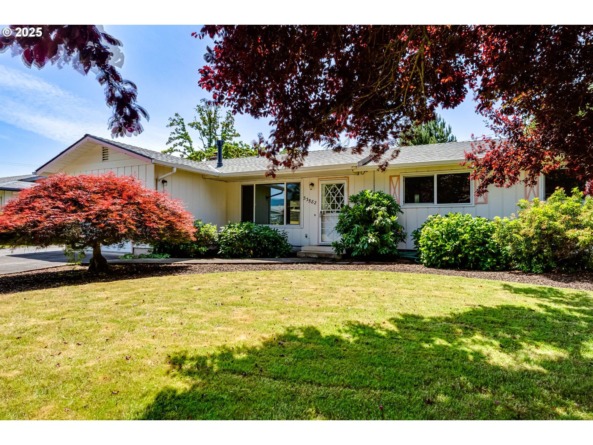 Eugene, OR 97408,33582 PAIUTE LN