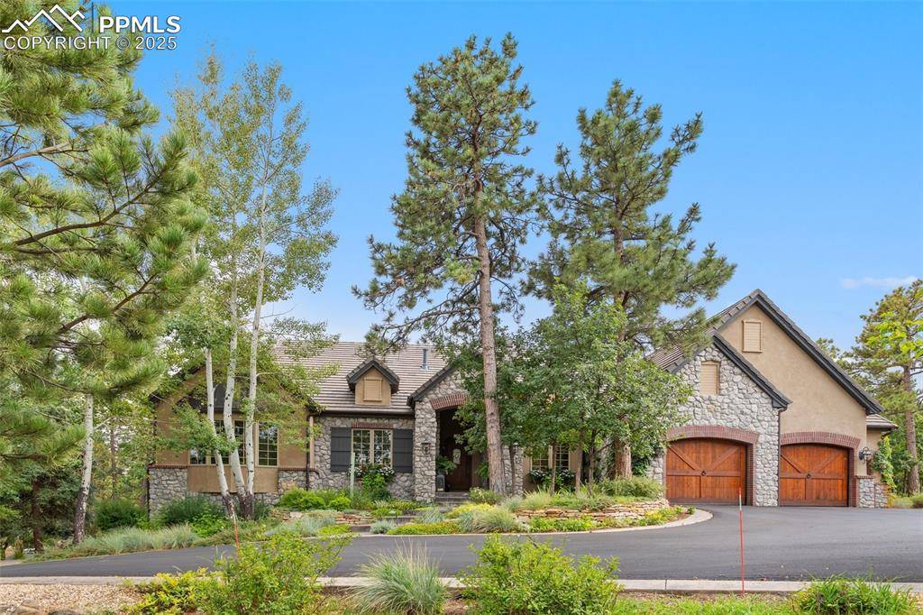 1705 Oakmoor HTS, Colorado Springs, CO 80906