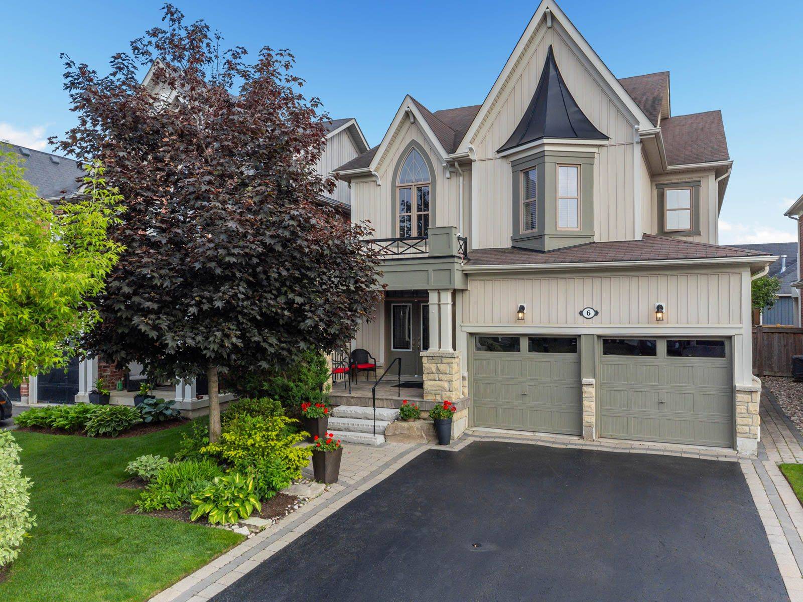 Whitby, ON L1M 0G9,6 Jarrow CRES
