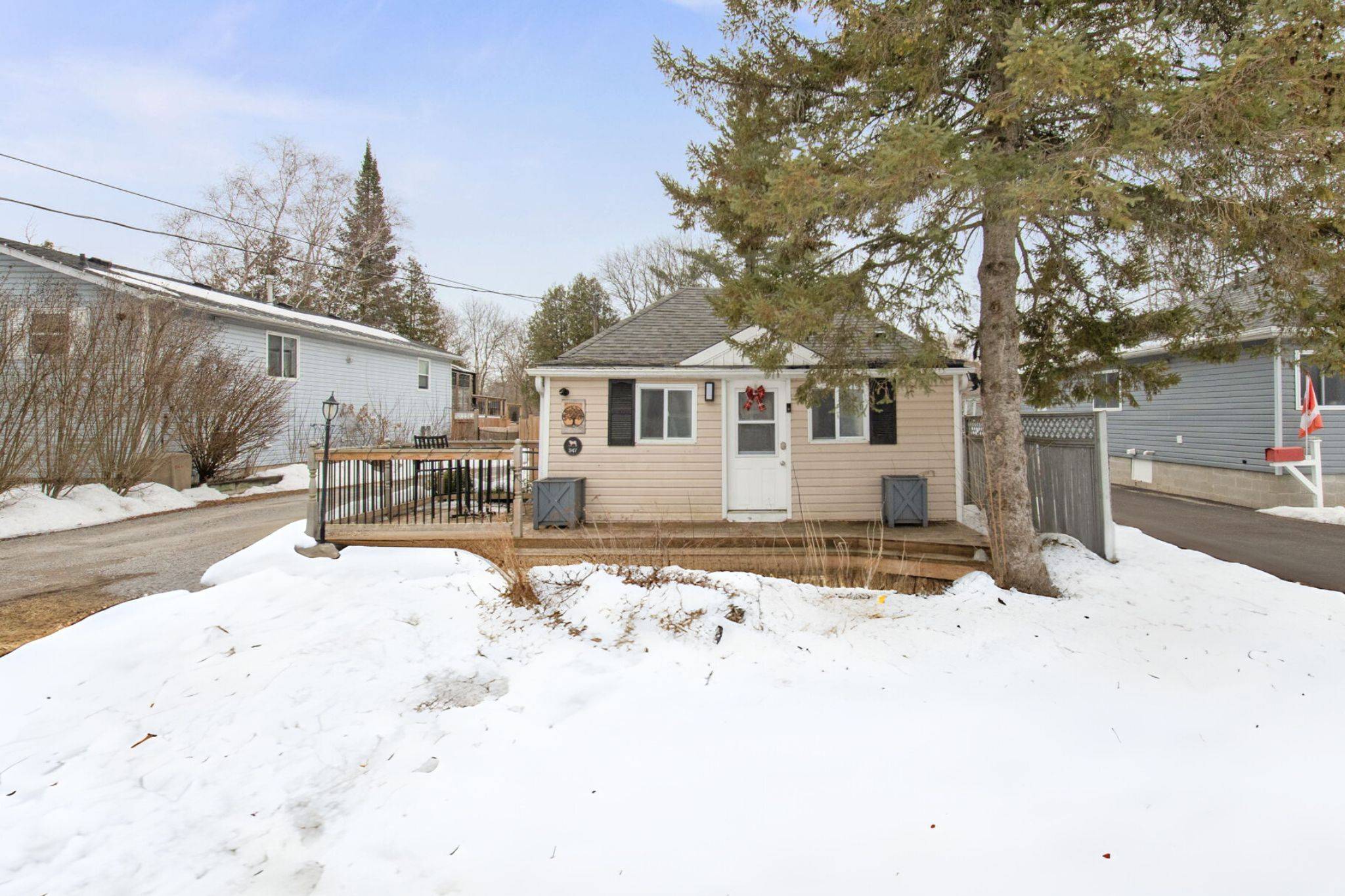 Georgina, ON L4P 1J3,247 Shorecrest RD