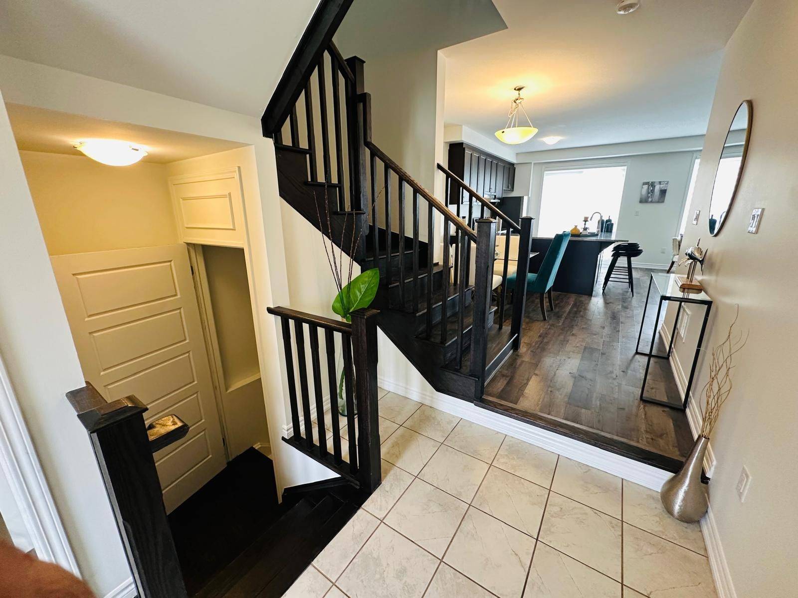 Milton, ON L9E 1S2,794 Aspen TER