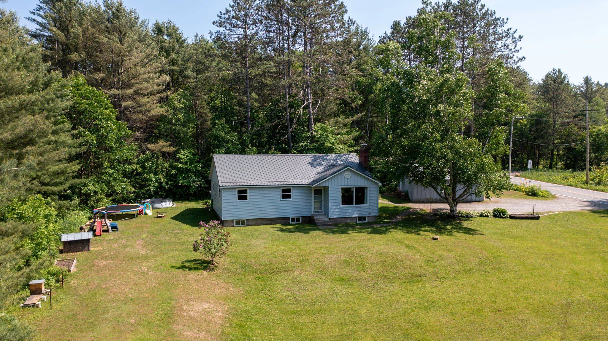 Seguin, ON P2A 0B2,92 James Bay Jct RD