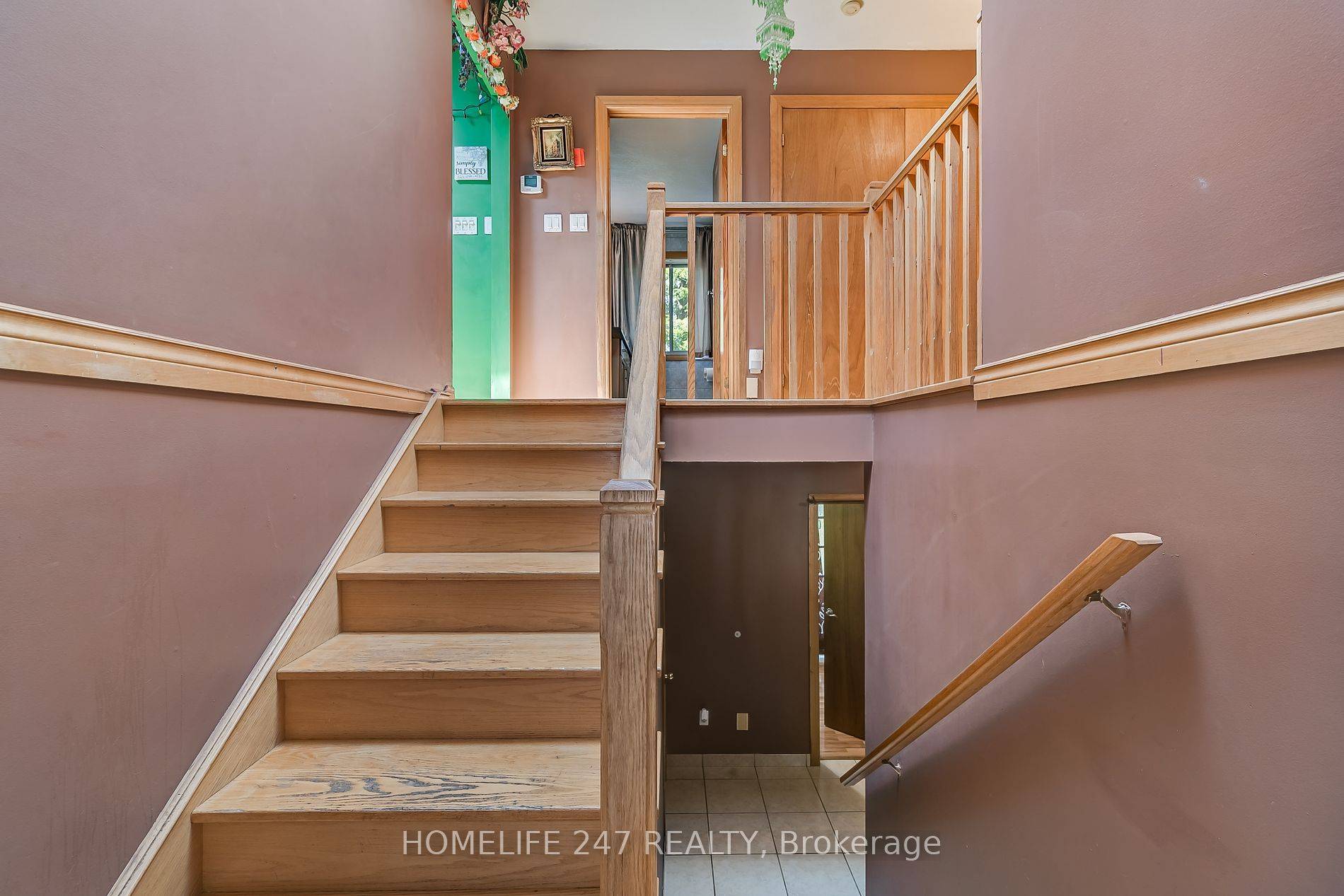Guelph, ON N1H 2R1,331 Paisley RD
