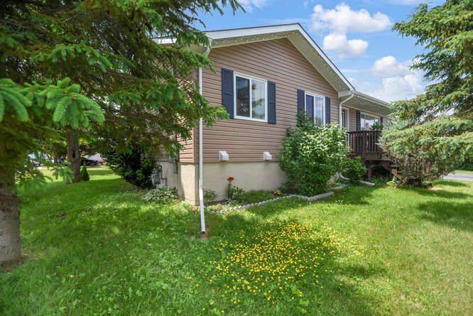 Prescott, ON K0E 1T0,296 Wood ST E