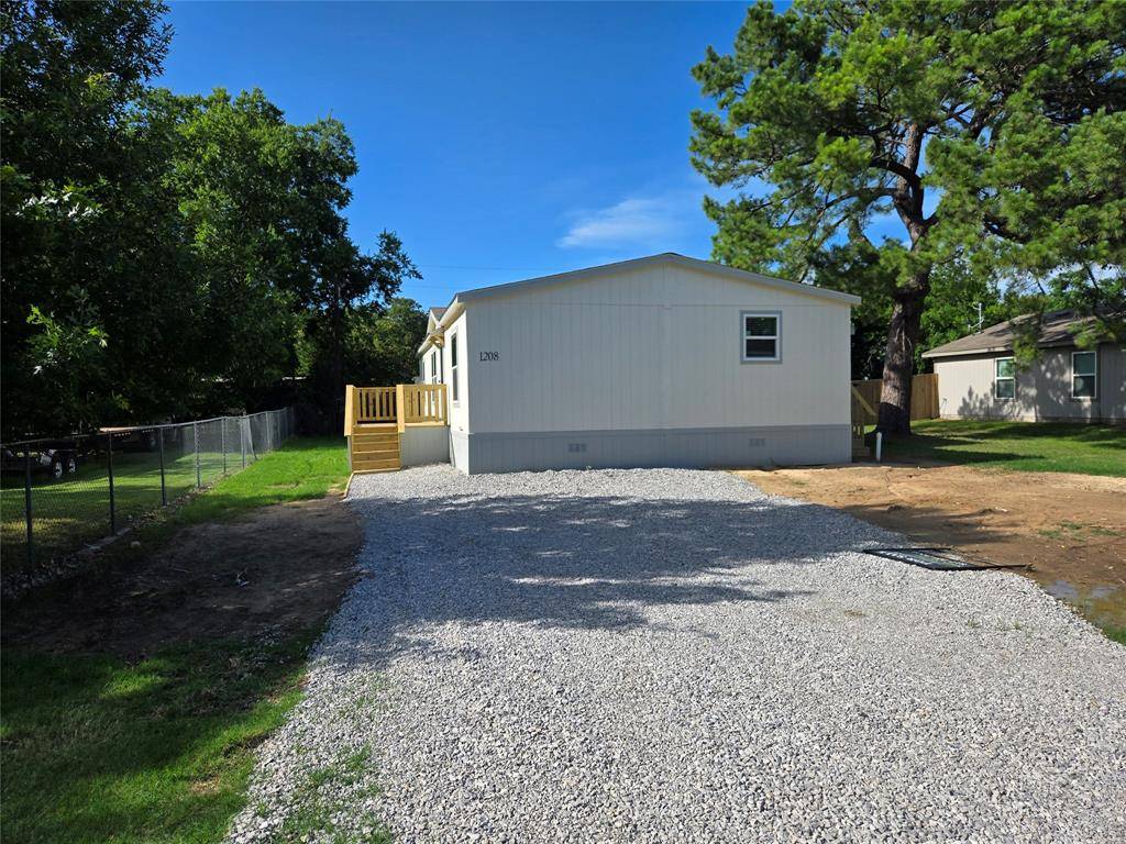 Pelican Bay, TX 76020,1208 Lindale Terrace