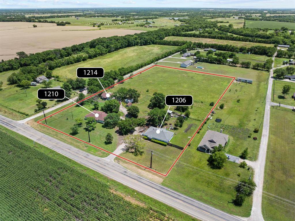 1210 & 1214 E Fm 902, Howe, TX 75459