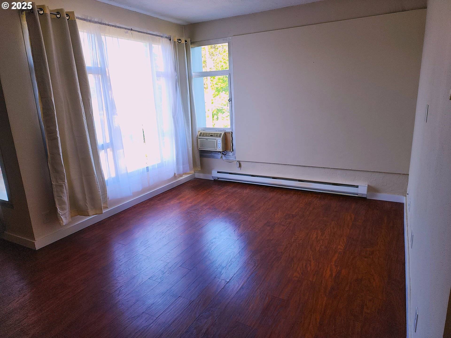 Eugene, OR 97401,1313 LINCOLN ST #303