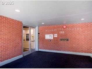 Eugene, OR 97401,1313 LINCOLN ST #303