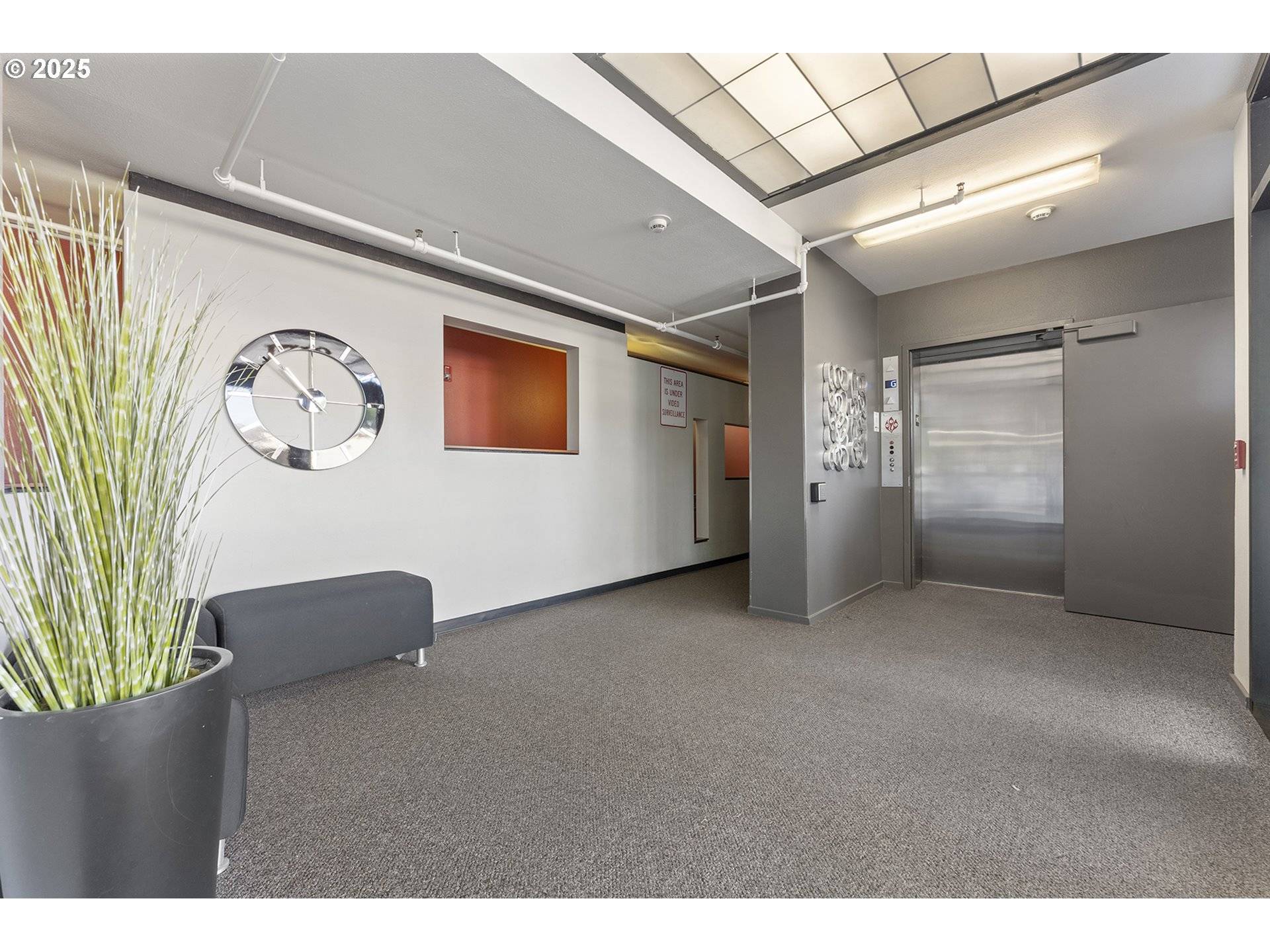 Portland, OR 97212,1718 NE 11TH AVE #406