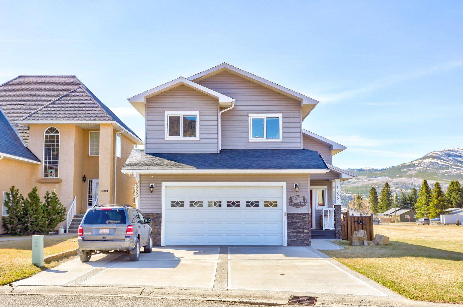 3005 214 Street, Bellevue, AB T0K0C0