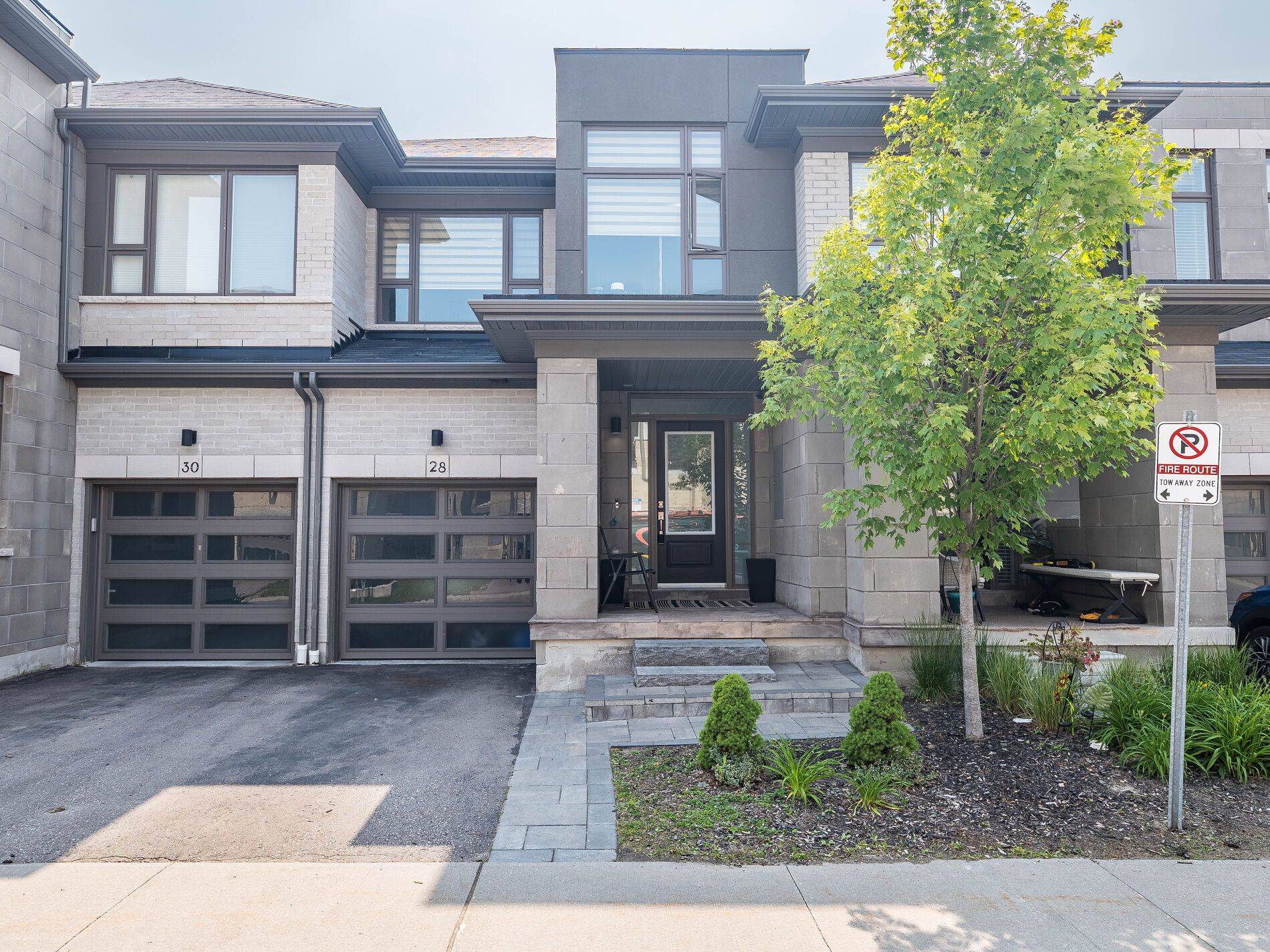 Whitby, ON L1R 0N8,28 Donald Fleming WAY
