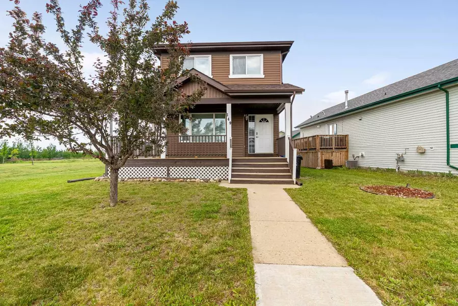 149 Robinson LN, Fort Mcmurray, AB T9J 1L8