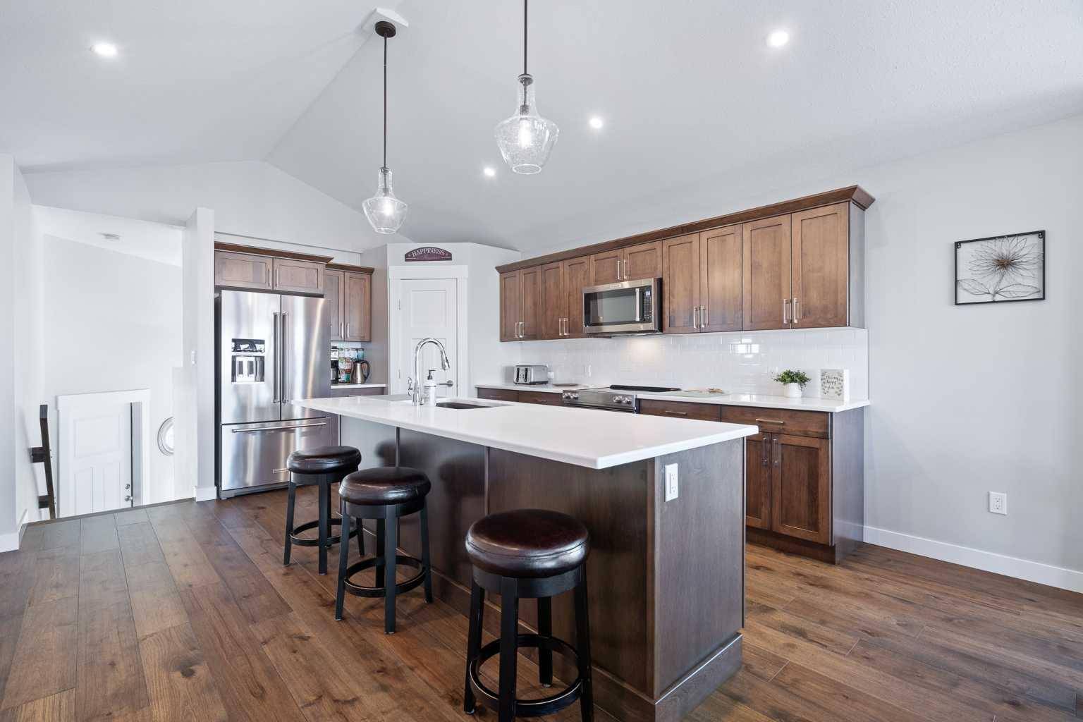 Lloydminster, AB T9V 3S2,6002 17 ST