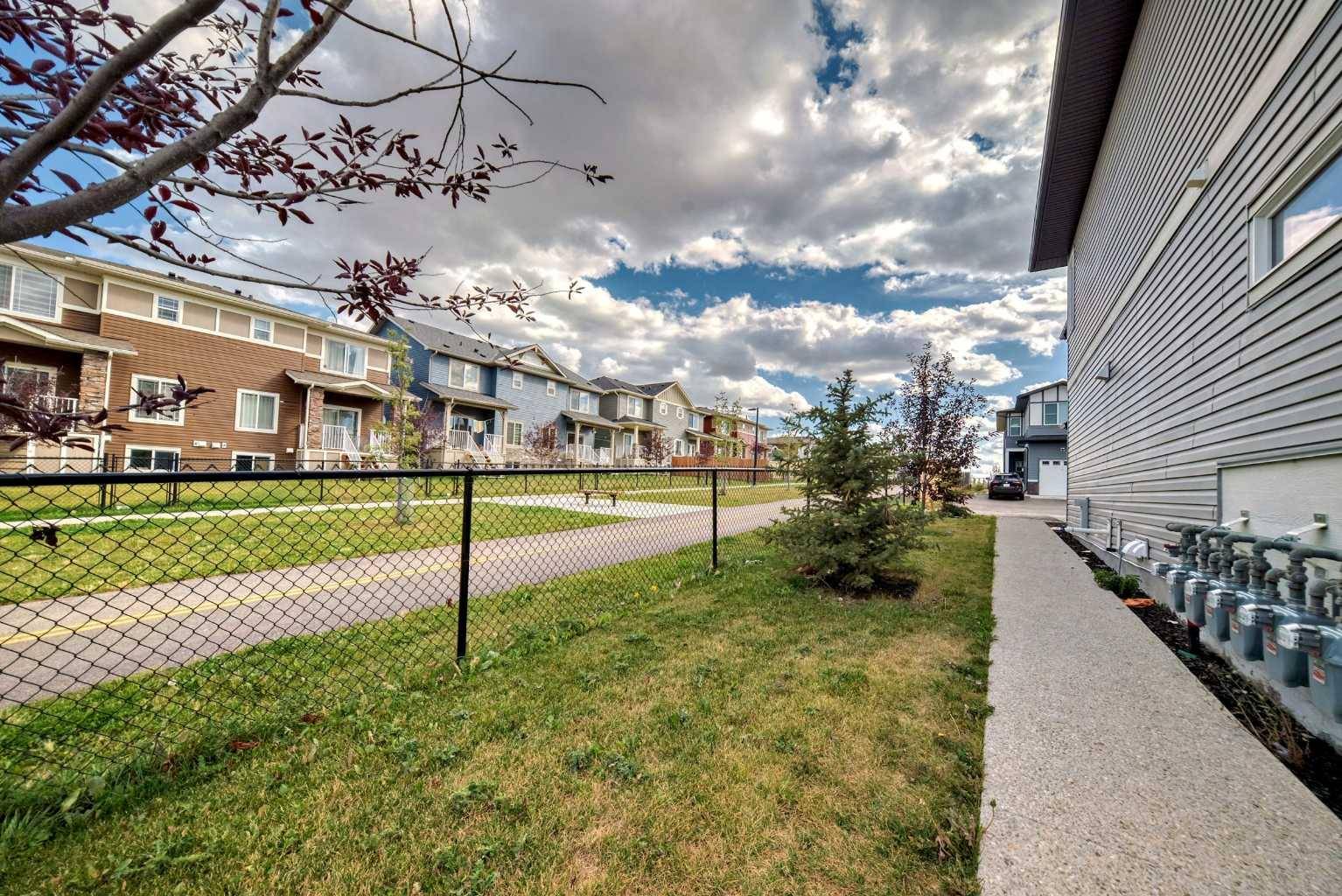 Calgary, AB T3J 5J7,99 Saddlestone DR Northeast