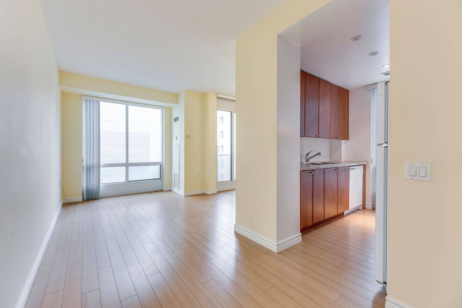 Toronto C08, ON M4W 1T2,85 Bloor ST E #505