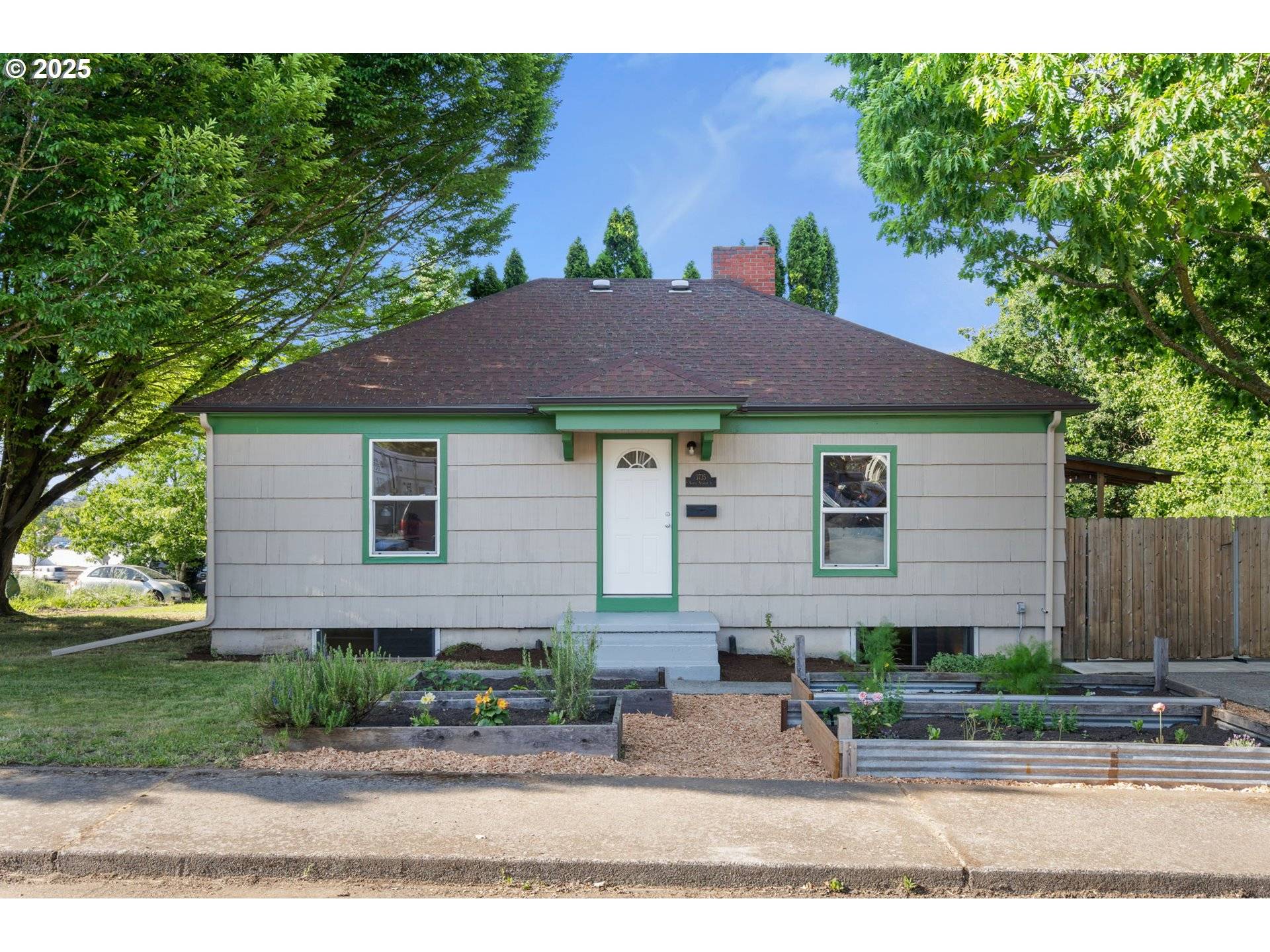 Portland, OR 97217,3735 N NEWARK ST