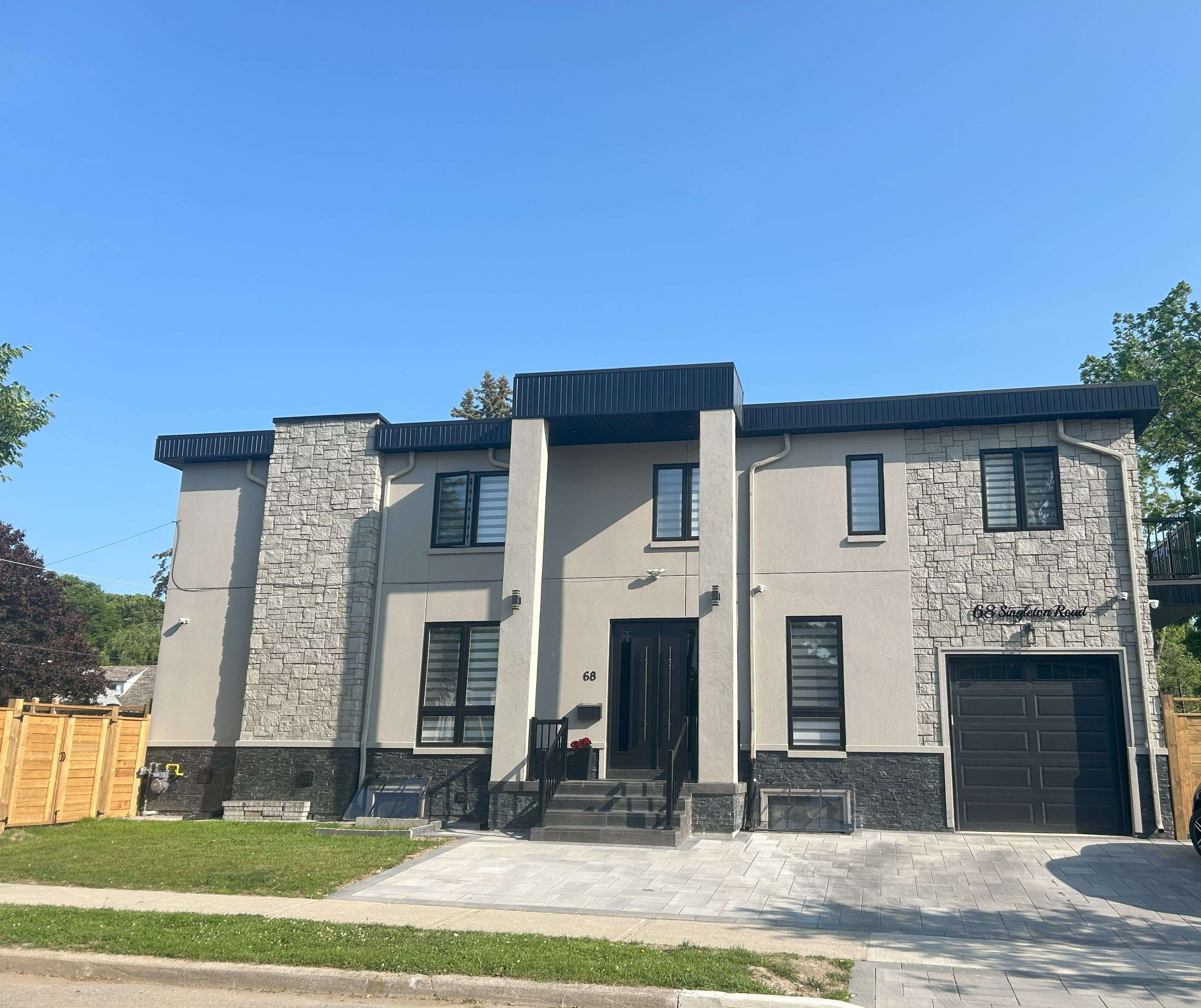 68 Singleton RD #BSMT, Toronto E04, ON M1R 2E9
