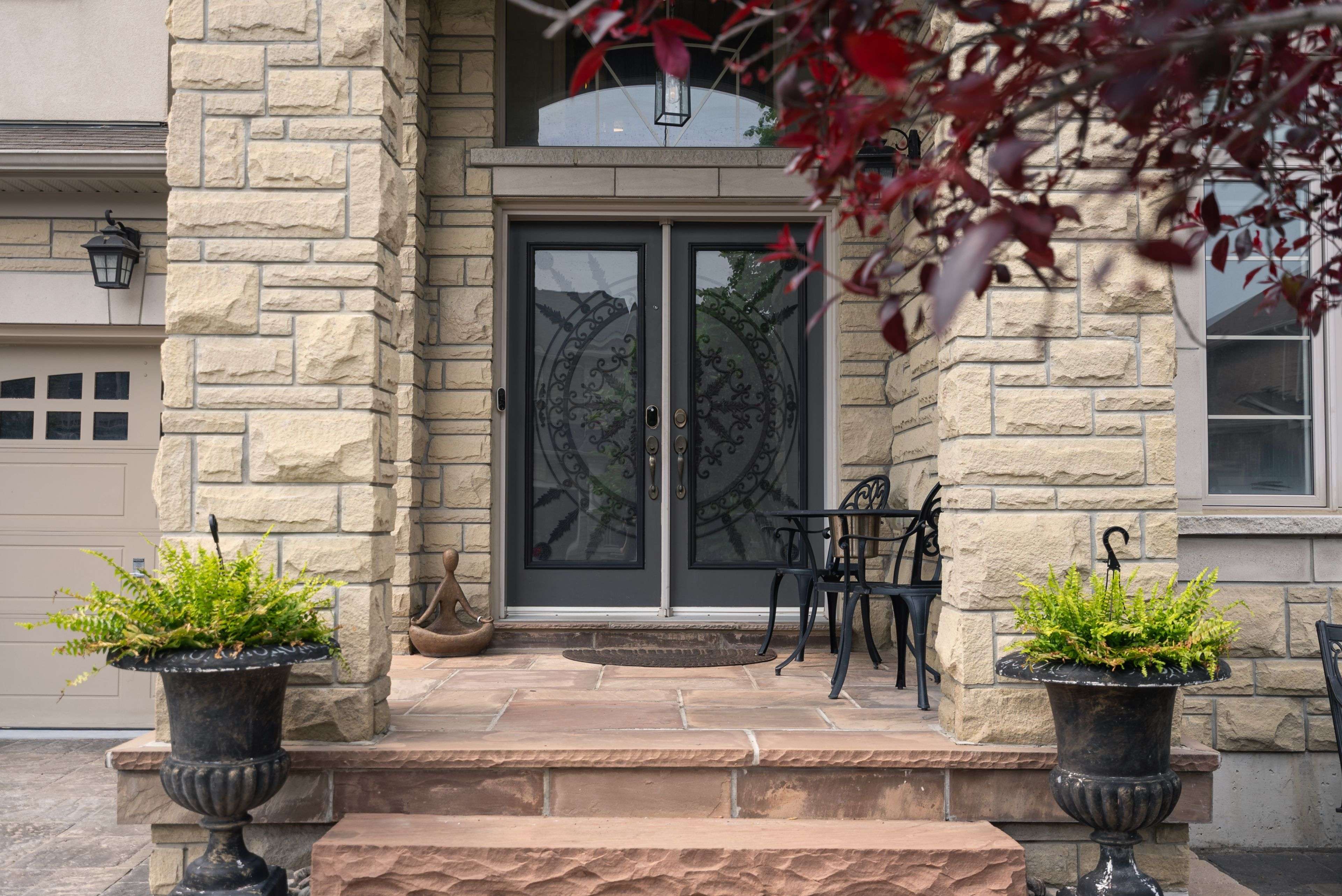 Whitchurch-stouffville, ON L4A 1H4,16 Durhamview CRES