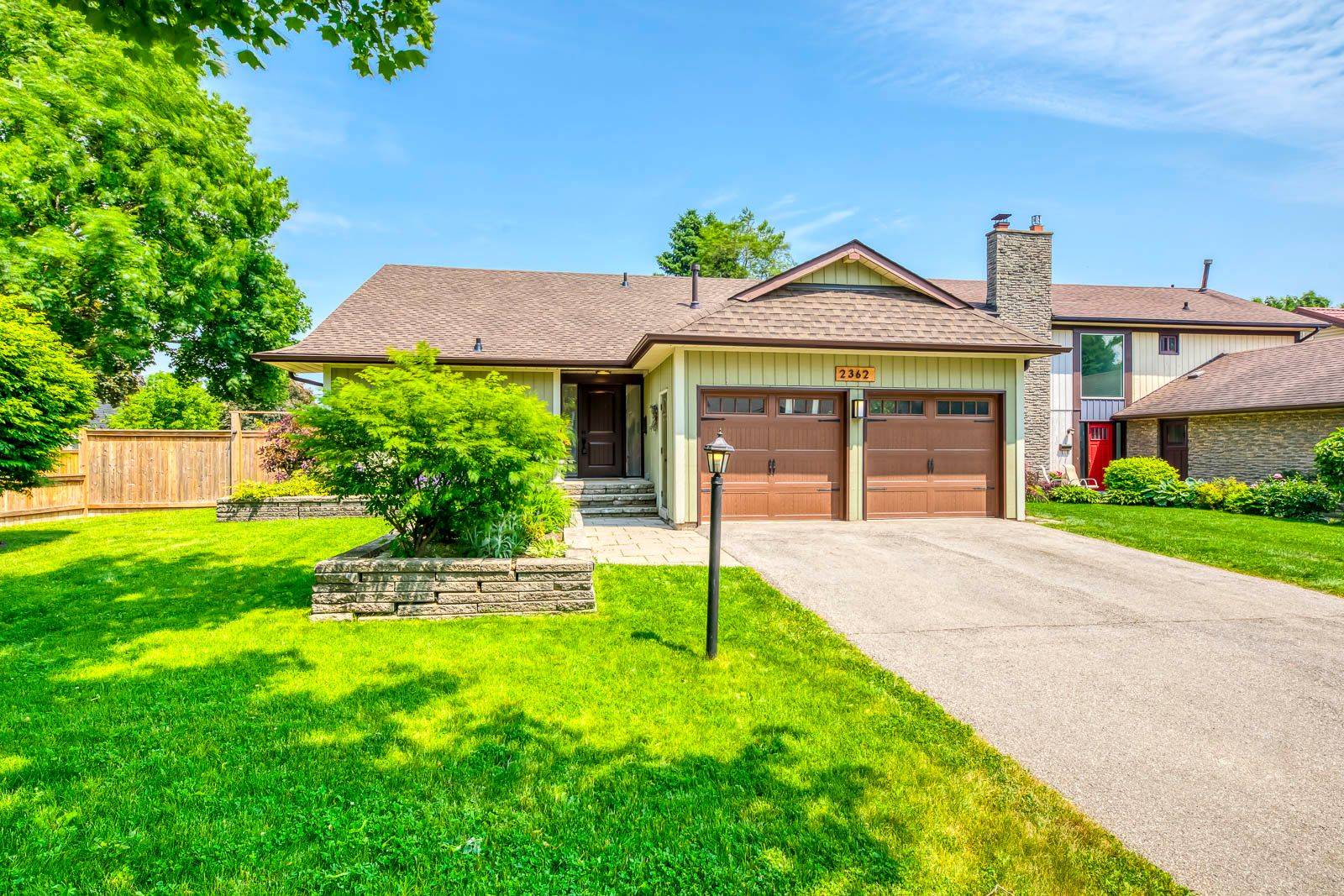 Burlington, ON L7P 3B3,2362 Sinclair CIR