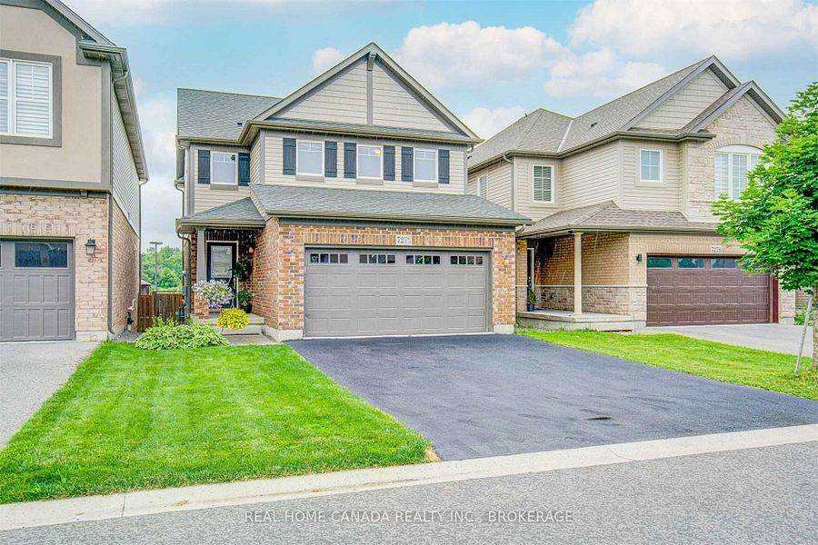Niagara Falls, ON L2G 0A6,7272 LIONSHEAD AVE