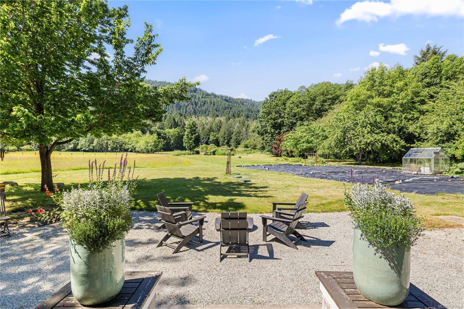 Salt Spring, BC V8K 1Z4,2454 Fulford-Ganges Rd