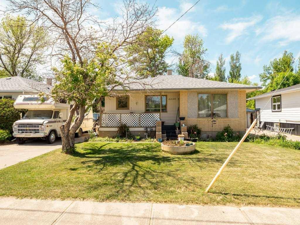 2220 18 ST, Coaldale, AB T1M 1G3