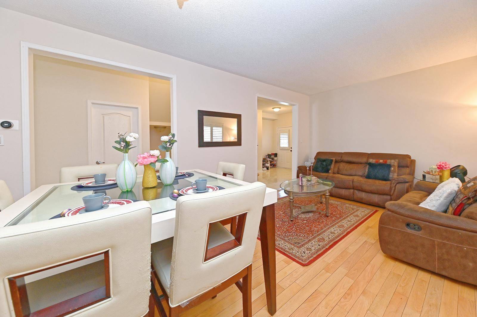 Mississauga, ON L5N 8H1,7302 Rosehurst DR
