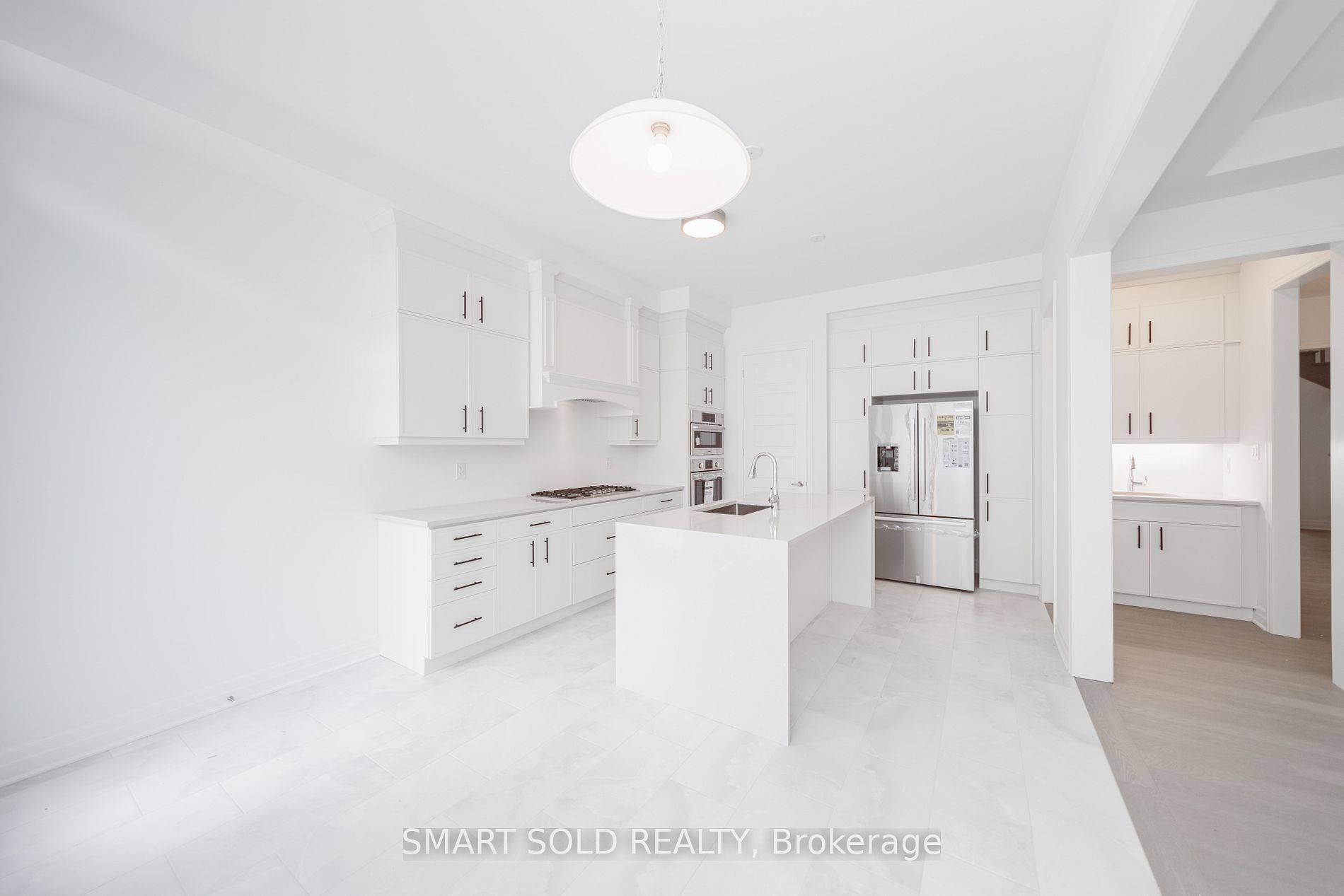 Markham, ON L6C 3M5,6 Azure DR