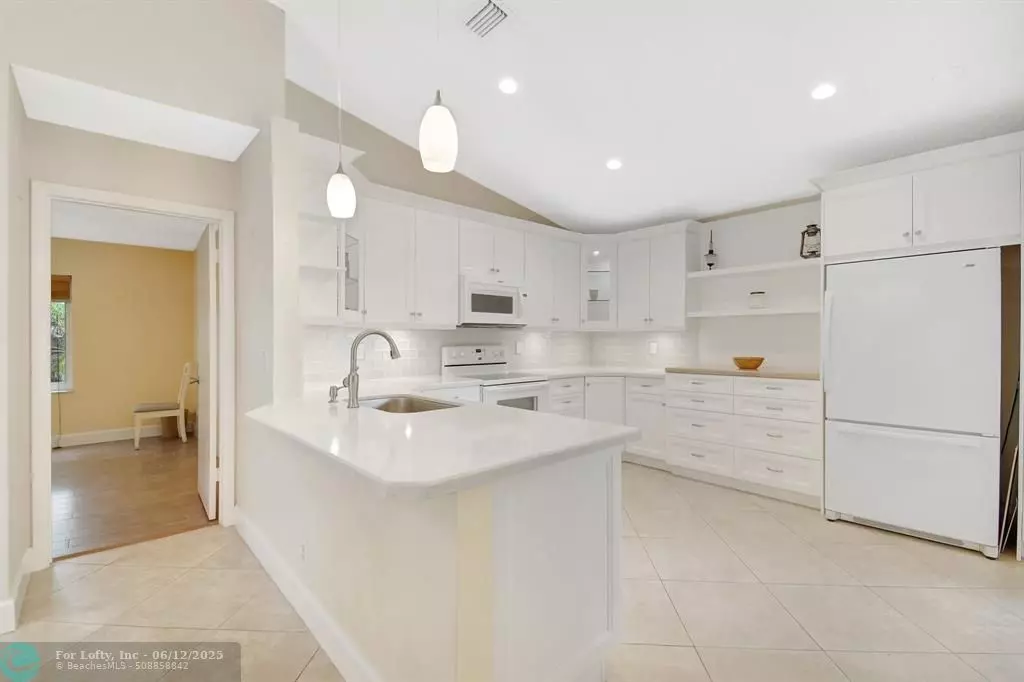 Sunrise, FL 33326,134 E Riverbend Dr