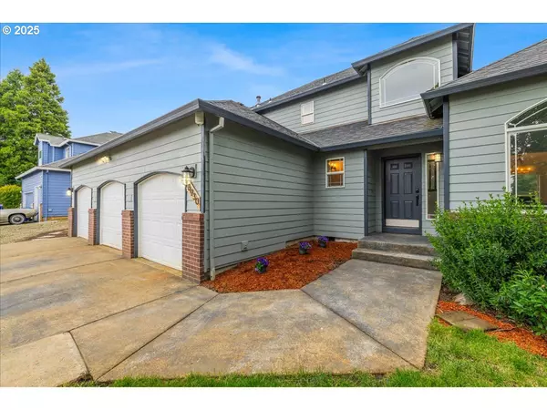 18930 HIGHLAND DR, Oregon City, OR 97045