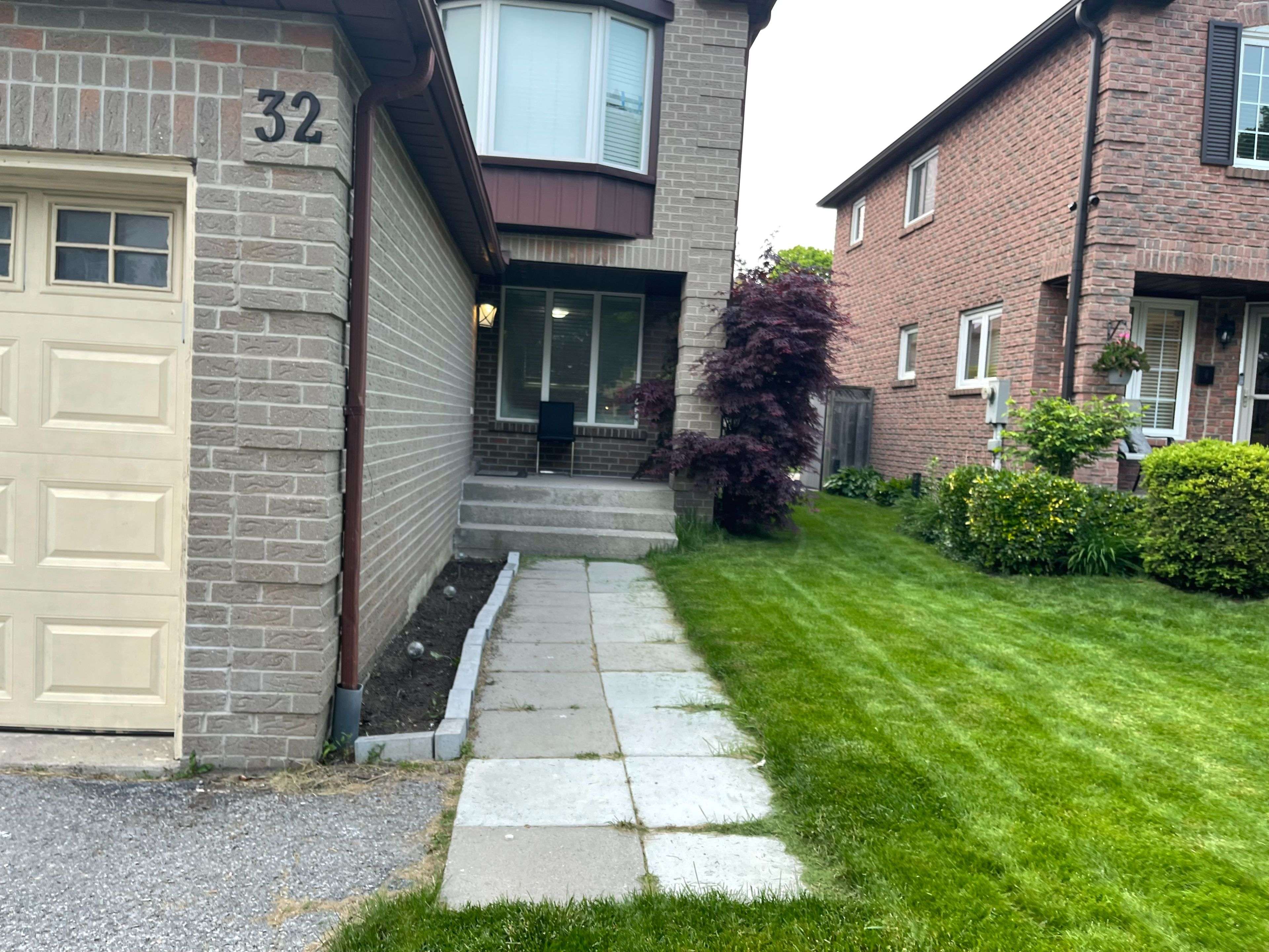 Ajax, ON L1T 1R3,32 Millington CRES