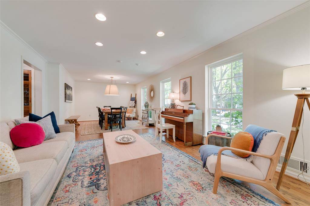 Dallas, TX 75254,7322 Maplecrest Drive