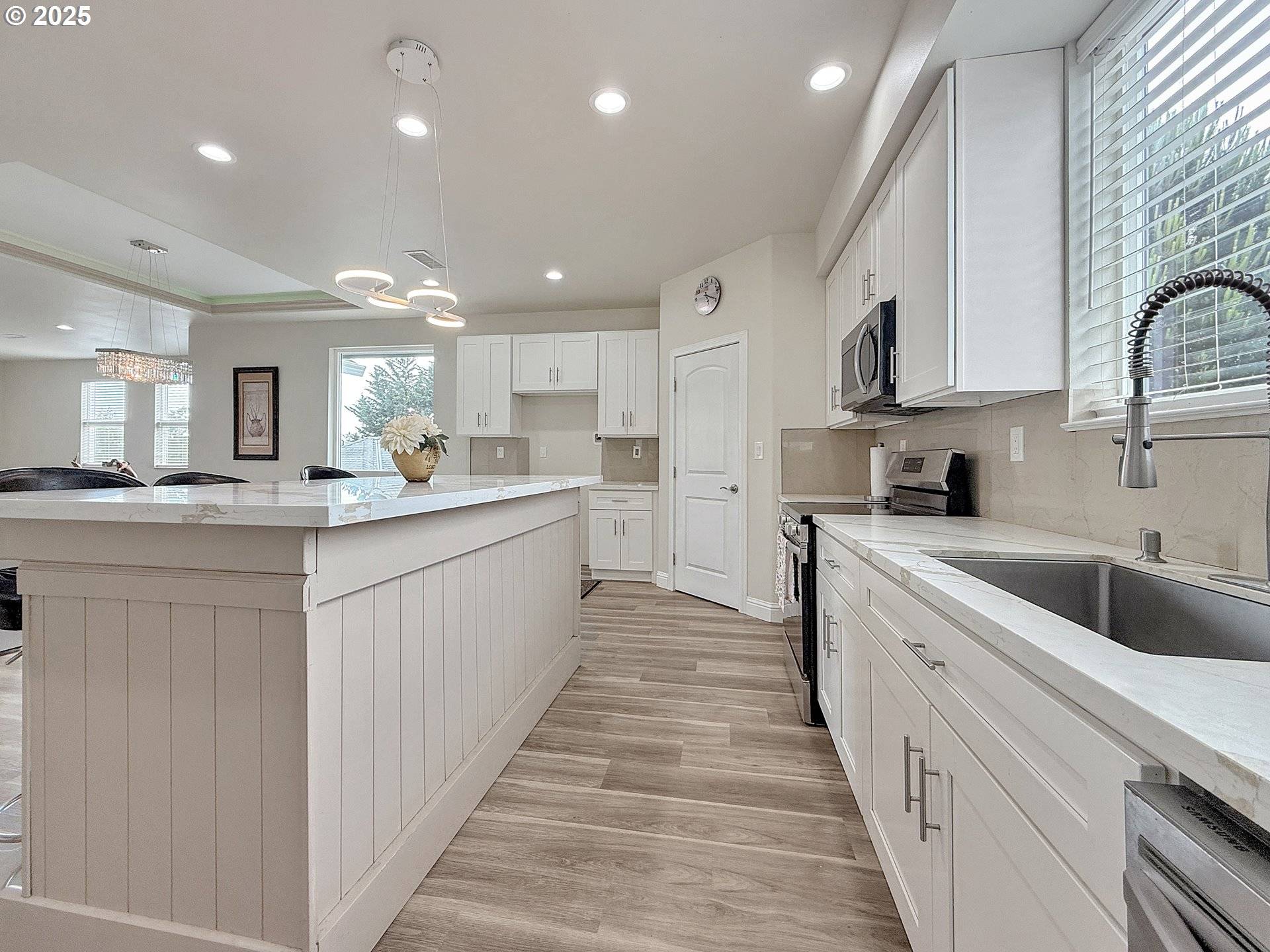 Brookings, OR 97415,7175 VISTA RIDGE DR