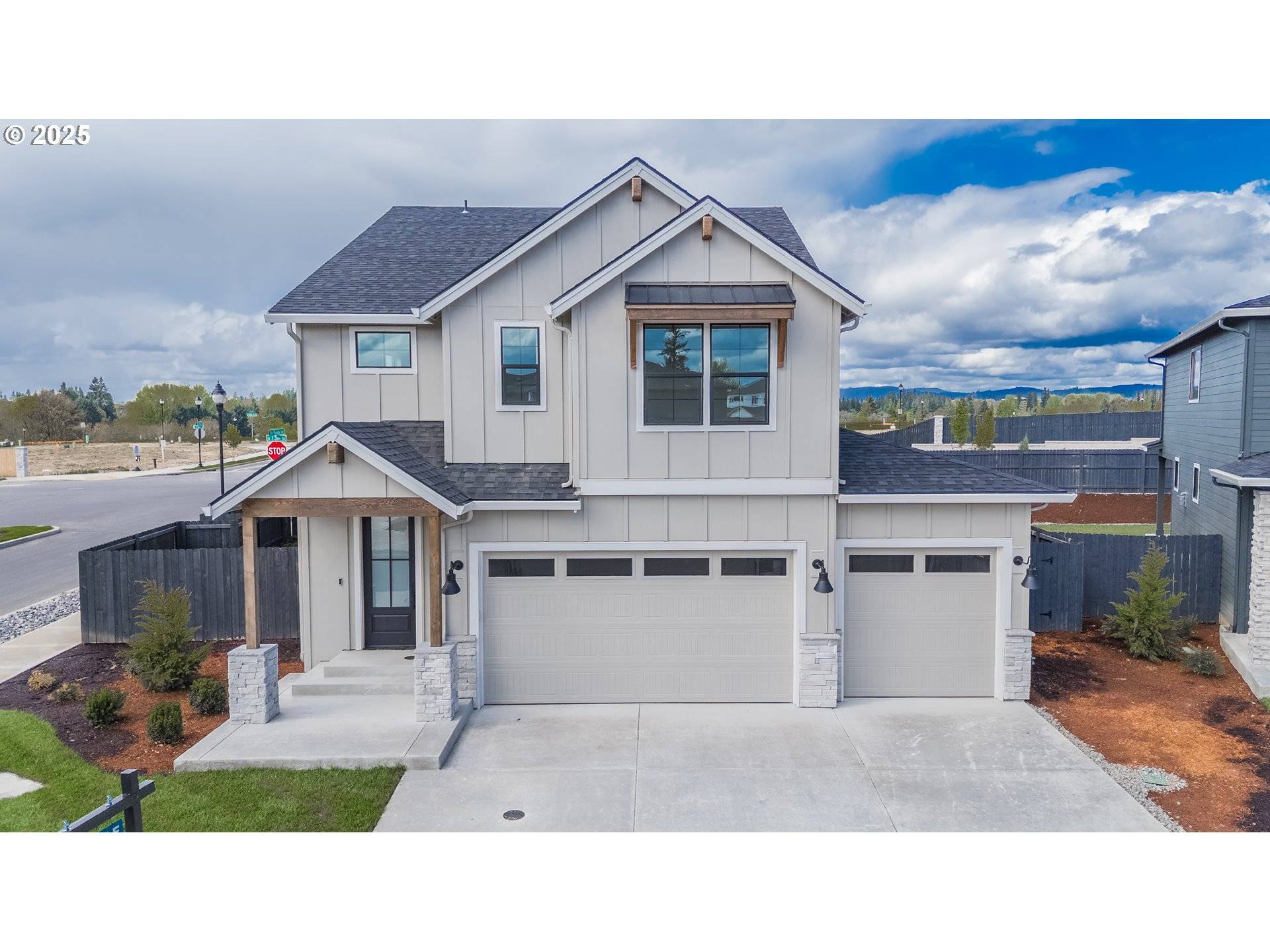 4300 N 12TH WAY, Ridgefield, WA 98642