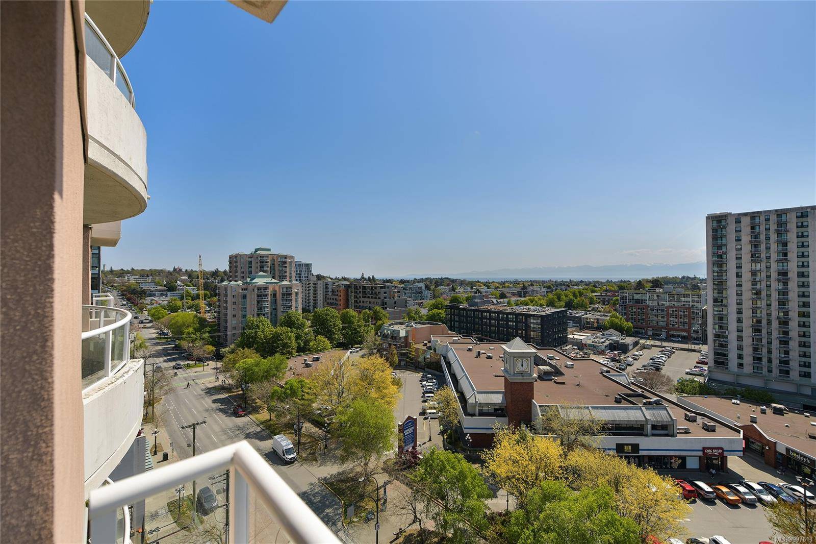 Victoria, BC V8V 4Z3,930 YATES St #1206