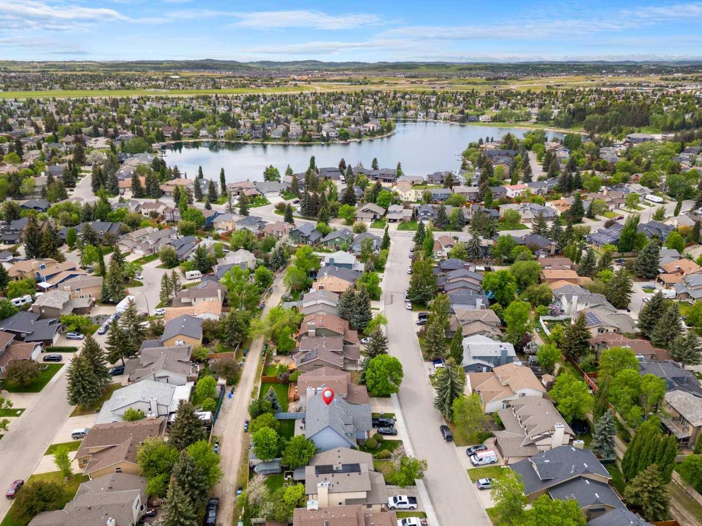Calgary, AB T2X 2L8,16530 Sunhaven RD SE